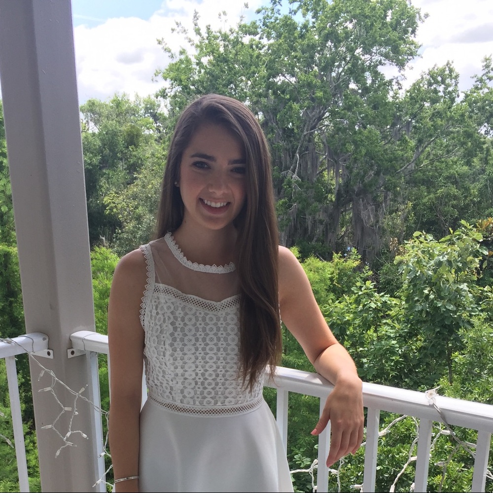 Meet your Posher, Julia